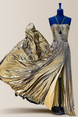 Chic A-Line Halter Neck Long Pleated Metallic Prom Dress