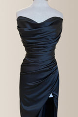 Elegant Black Mermaid Strapless Long Satin Formal Dress With Pleating and Slit