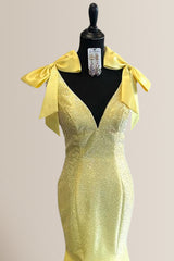 Elegant Yellow Mermaid V-Neck Long Beaded Prom Dress with Bowknot