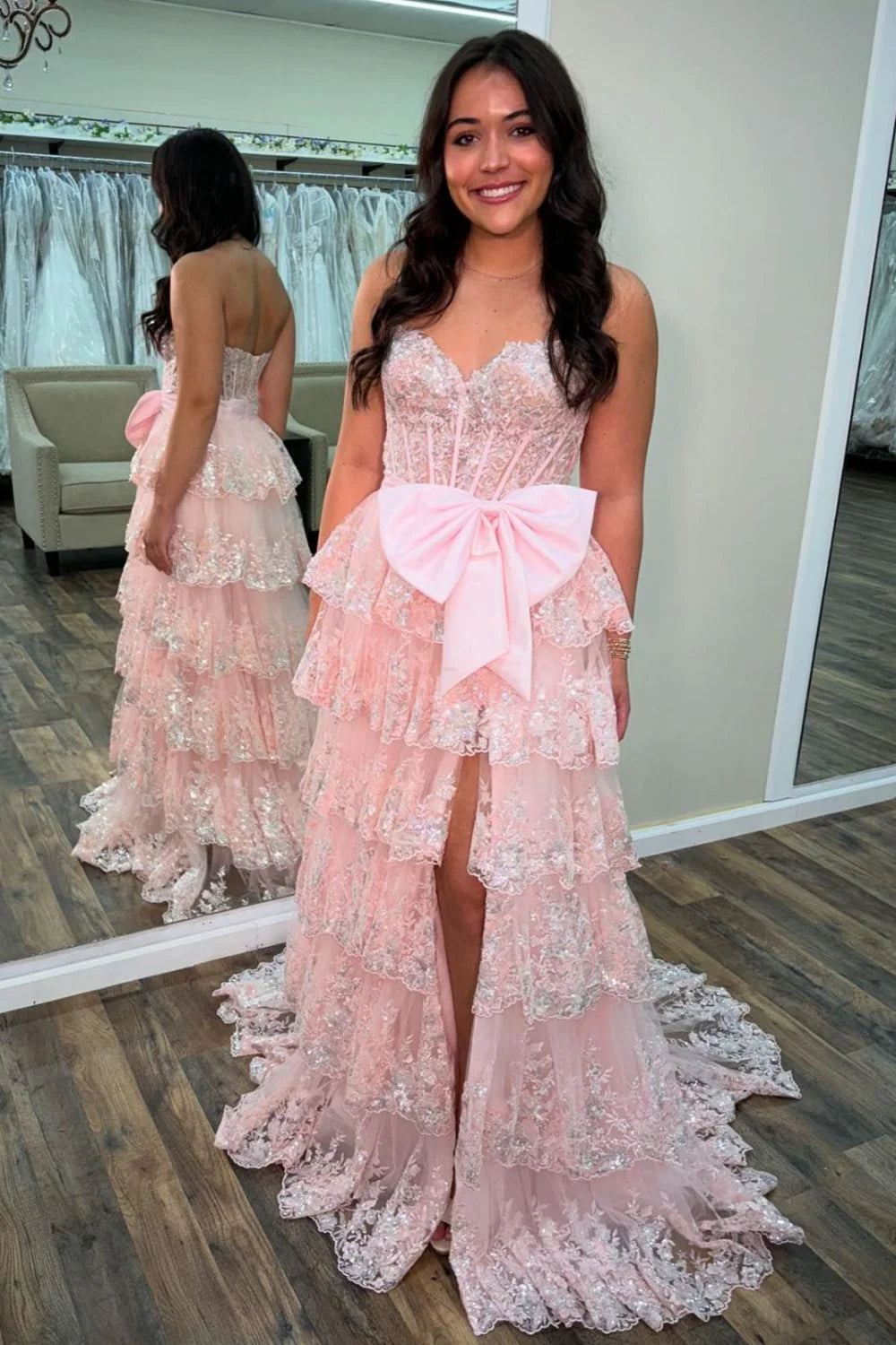 Luxurious Sweetheart A-Line Layered Prom Dress with Sequined Appliques