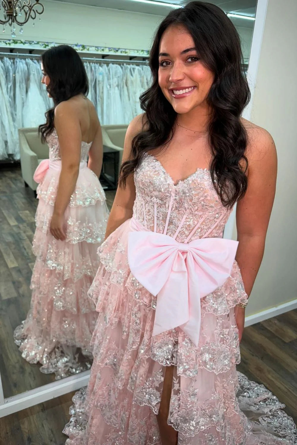 Luxurious Sweetheart A-Line Layered Prom Dress with Sequined Appliques