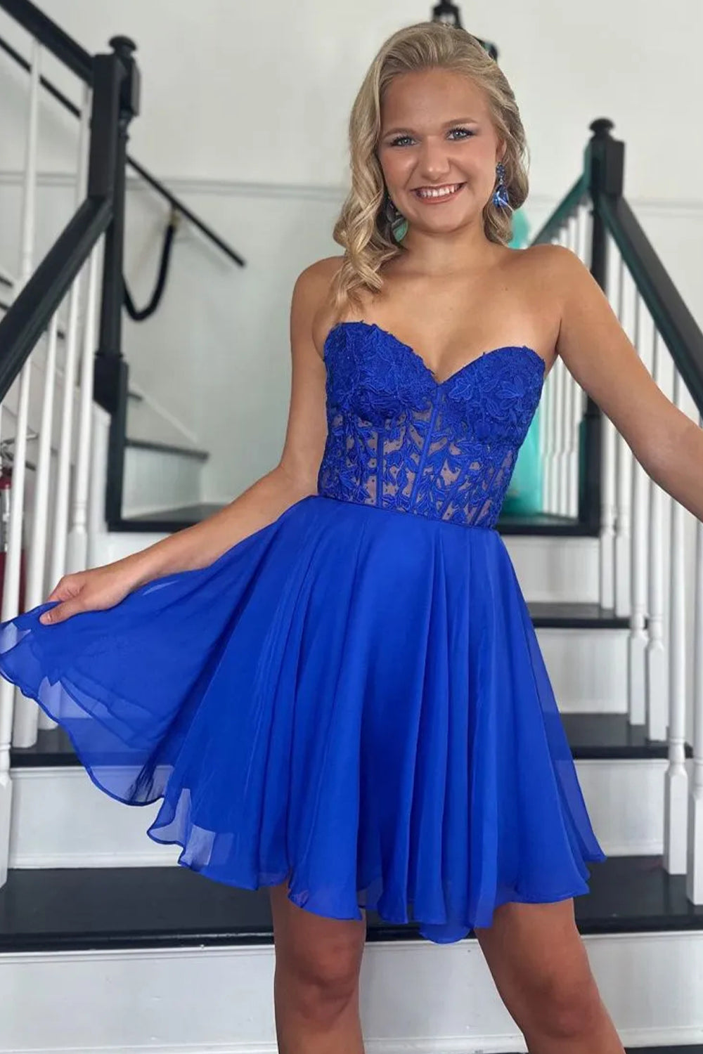 Cute Sweetheart A-Line Lace Up Short Homecoming Dress with Detachable Sleeves