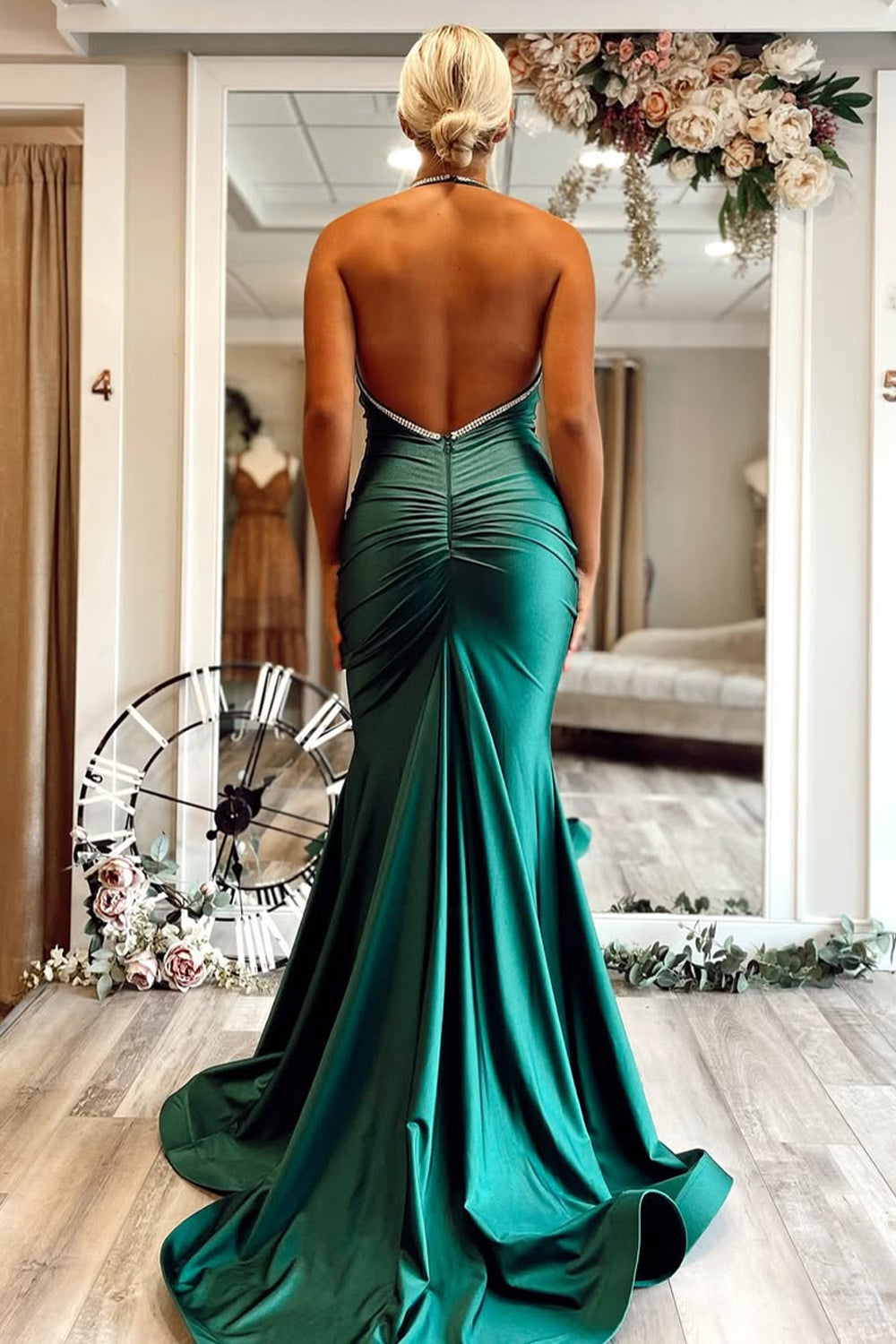 Emerald Green Mermaid Halter Neck Backless Long Satin Prom Dress